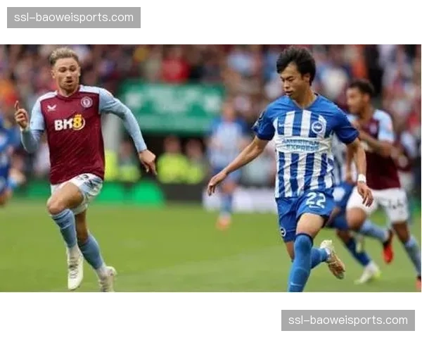 维拉沃特金斯迪亚比纵深利用 埃梅里边翼卫系统嵌入4-4-2框架